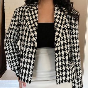 Chadwick’s vintage houndstooth print blazer